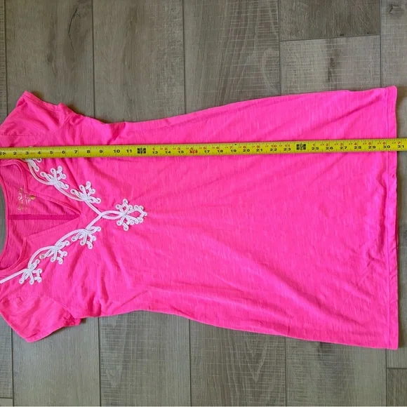 Lilly Pulitzer Hot Pink Brewster T-Shirt Dress with White Embroidery - Picture 3 of 7